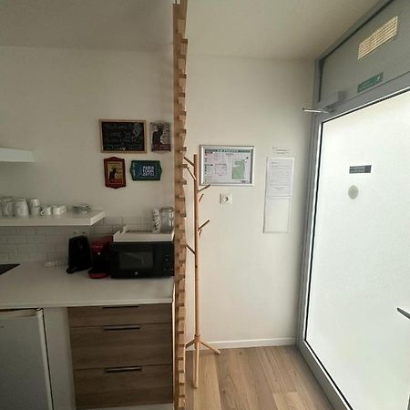 דירות פריז Modern And Warm Fully Renovated Split Level Apart Steps Away From The Grands Boulevard מראה חיצוני תמונה