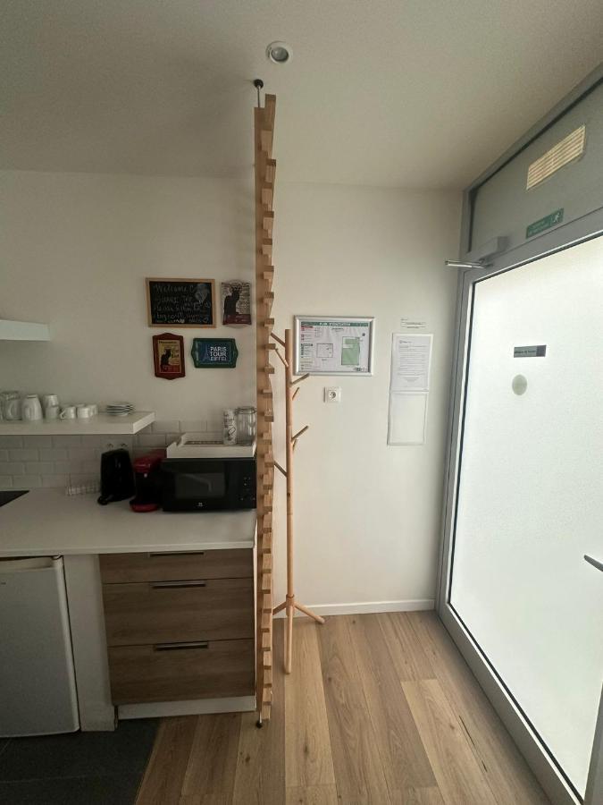 דירות פריז Modern And Warm Fully Renovated Split Level Apart Steps Away From The Grands Boulevard מראה חיצוני תמונה